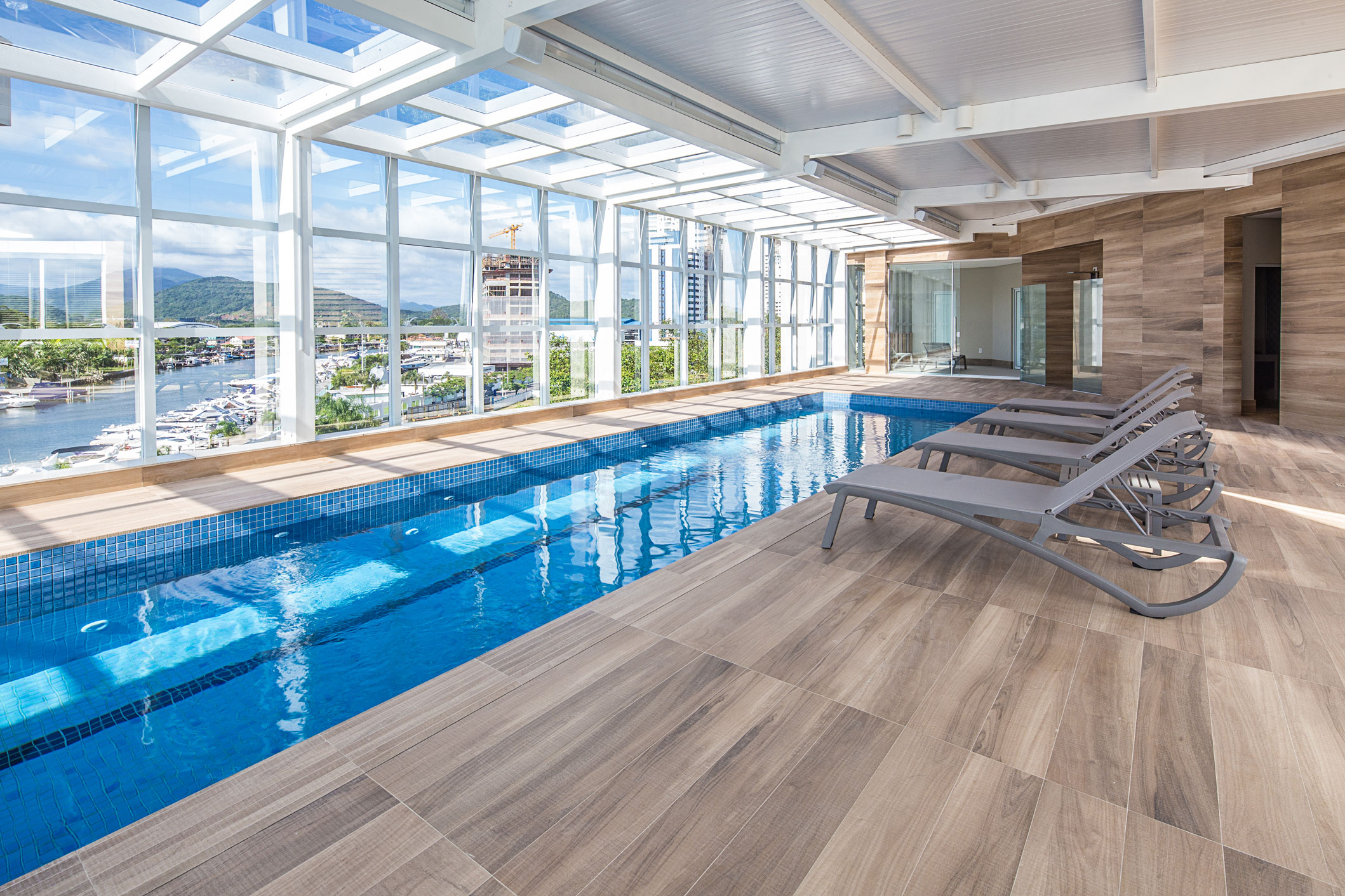 Ibiza Towers – Empreendimento 100% pronto frente mar na Barra Sul com 4 suítes e lazer de resort - imagem 9